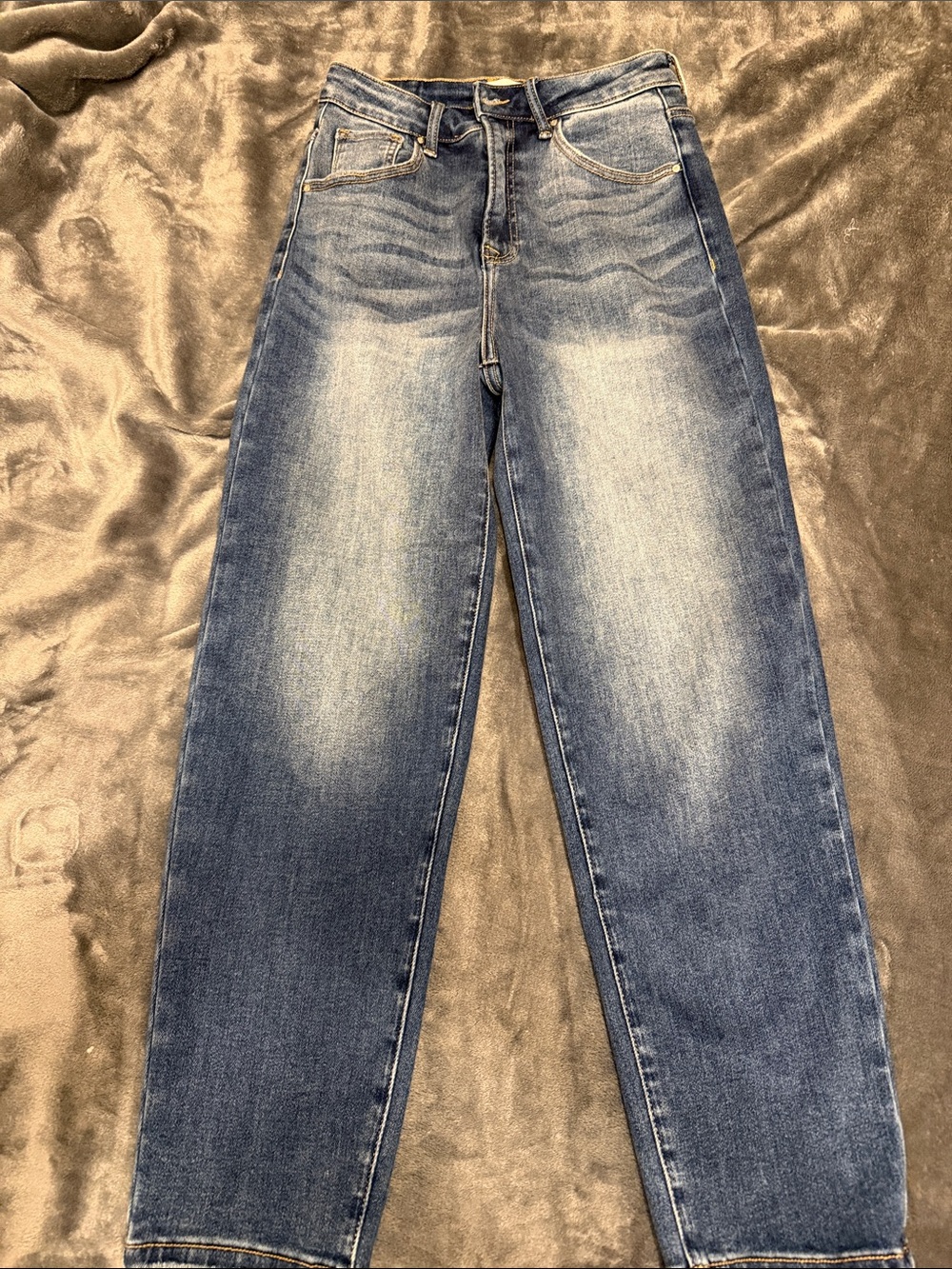 Women's Straight-Leg Washed Blue Jeans